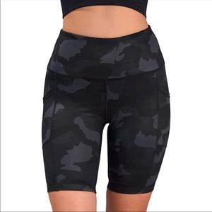 NWOT Yogalicous Biker Shorts